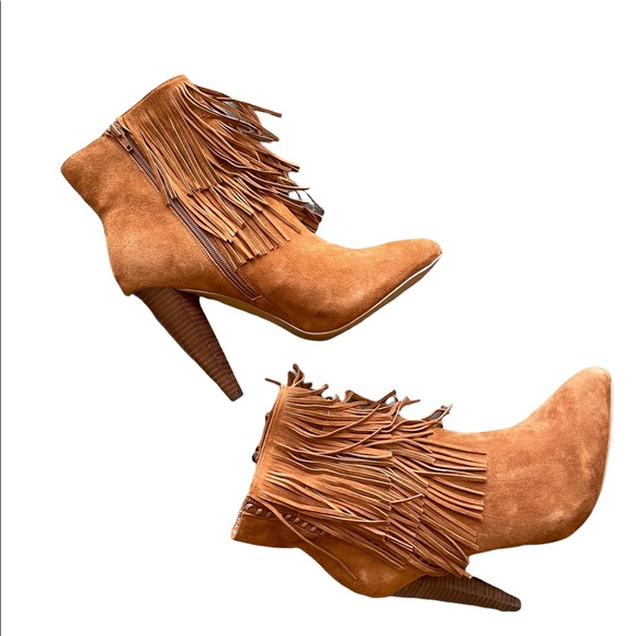 Steve Madden Myrakle Fringed Pointed Toe Boots - Picture 1 of 15